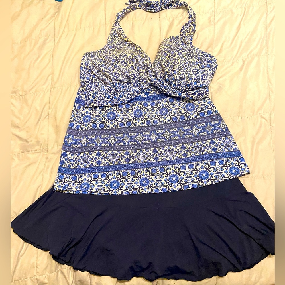 Lands' End Blue and White Tankini Set